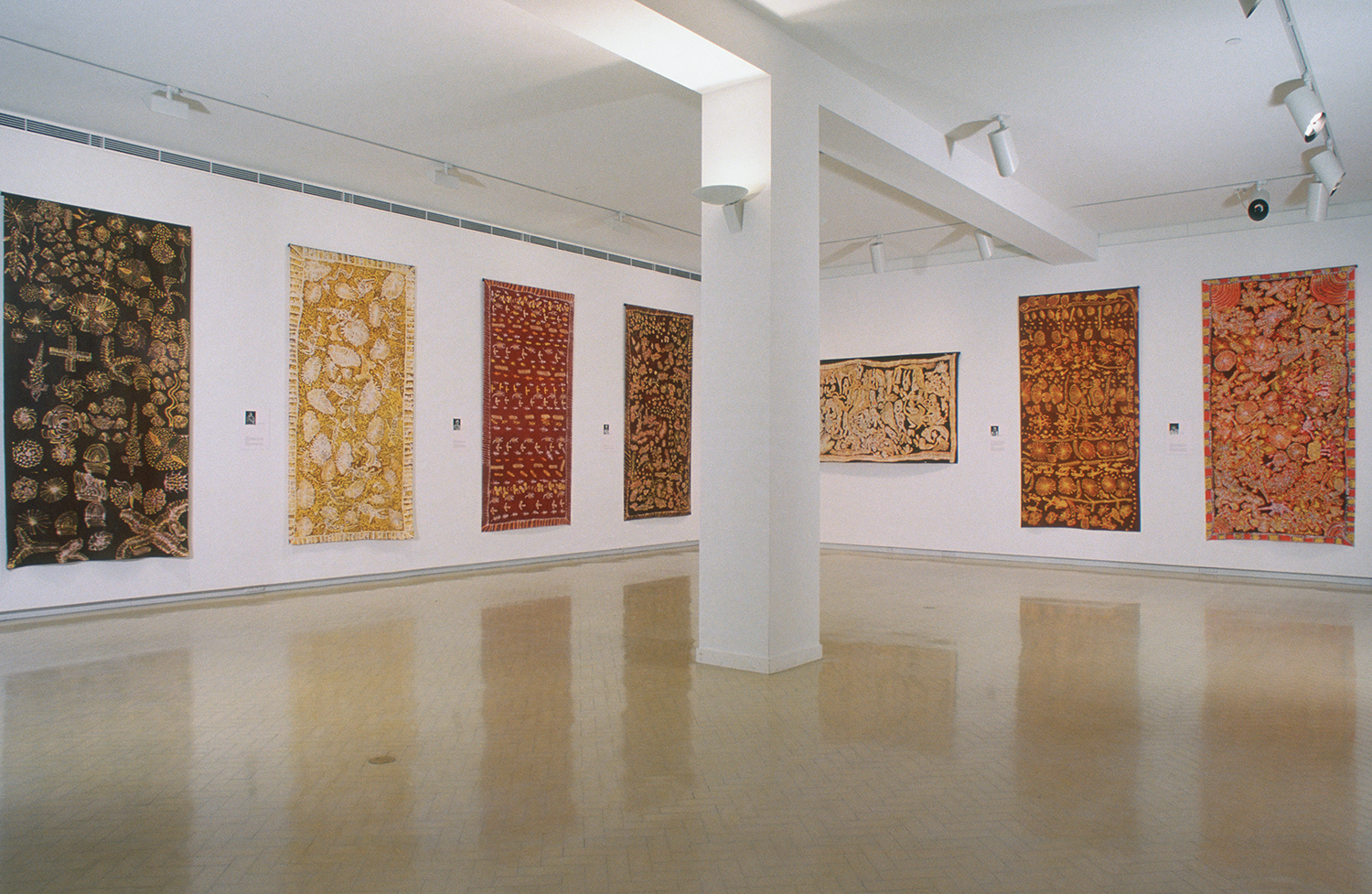 Utopia. A Picture Story. 88 Silk Batiks from the Robert