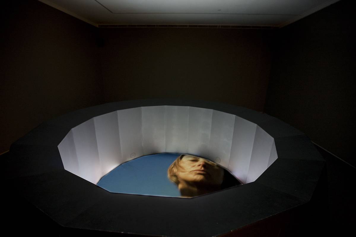 アート・デザイン・音楽 Revolutions - Forms That Turn Collections | Search | 2008 Biennale of Sydney: Revolutions