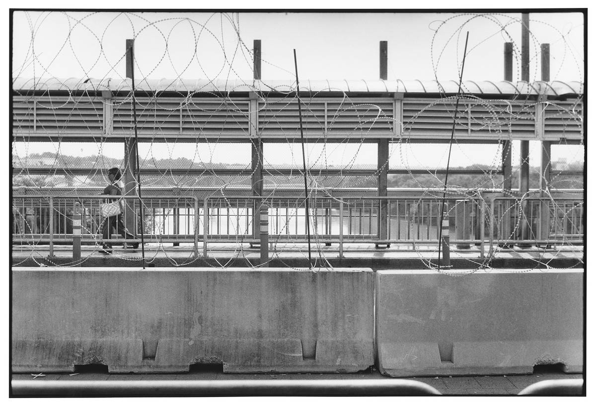 Zoe Leonard, Al río / To the River, 2016–2022