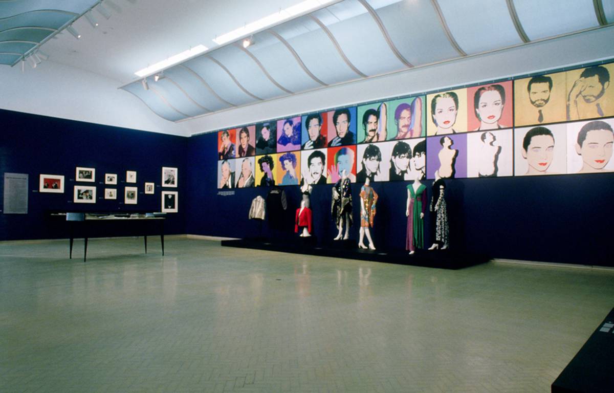 オーダー 【美品】『THE WARHOL LOOK 』@MCA 図録